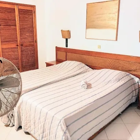 Ocean View Cerro Branco With Pool Апартаменты Албуфейра